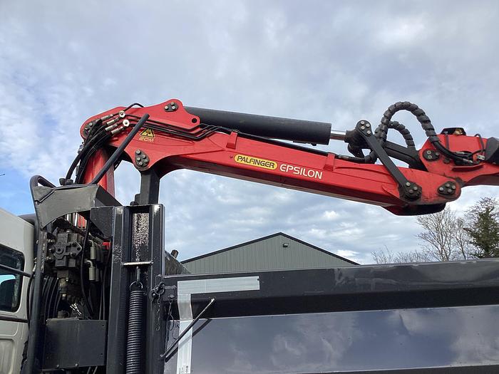 Used 2020 (20) DAF LF290 4x2 18T Dropside Tipper Grab