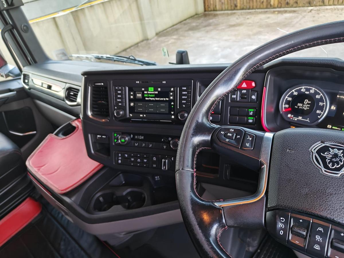 Used 2019 Scania S650 V8 6x2 Streamline Topline