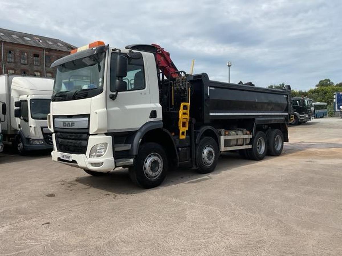 Used 2017 (17) DAF CF440 8x4 Steel Tipper Grab