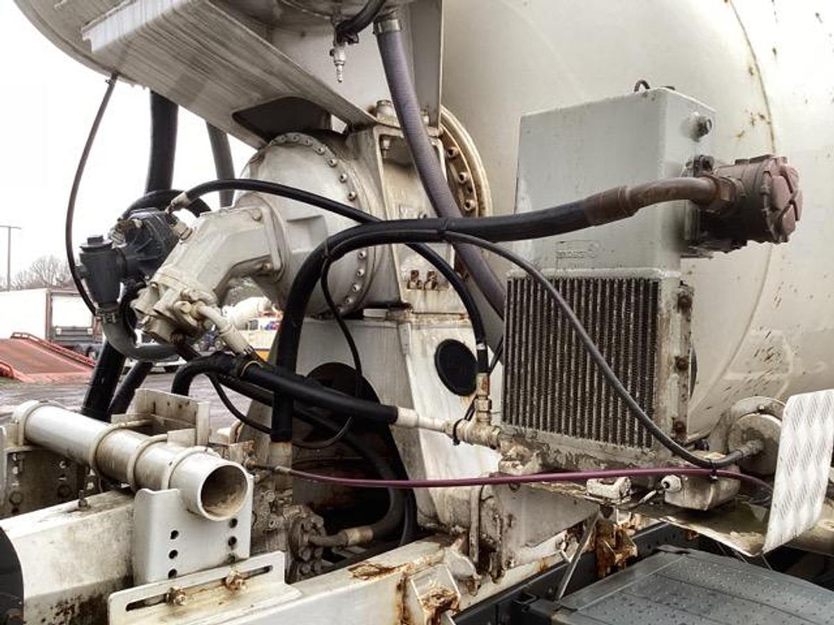 Used 2013 (13) Mercedes Axor 1824 4x2 Concrete Mixer