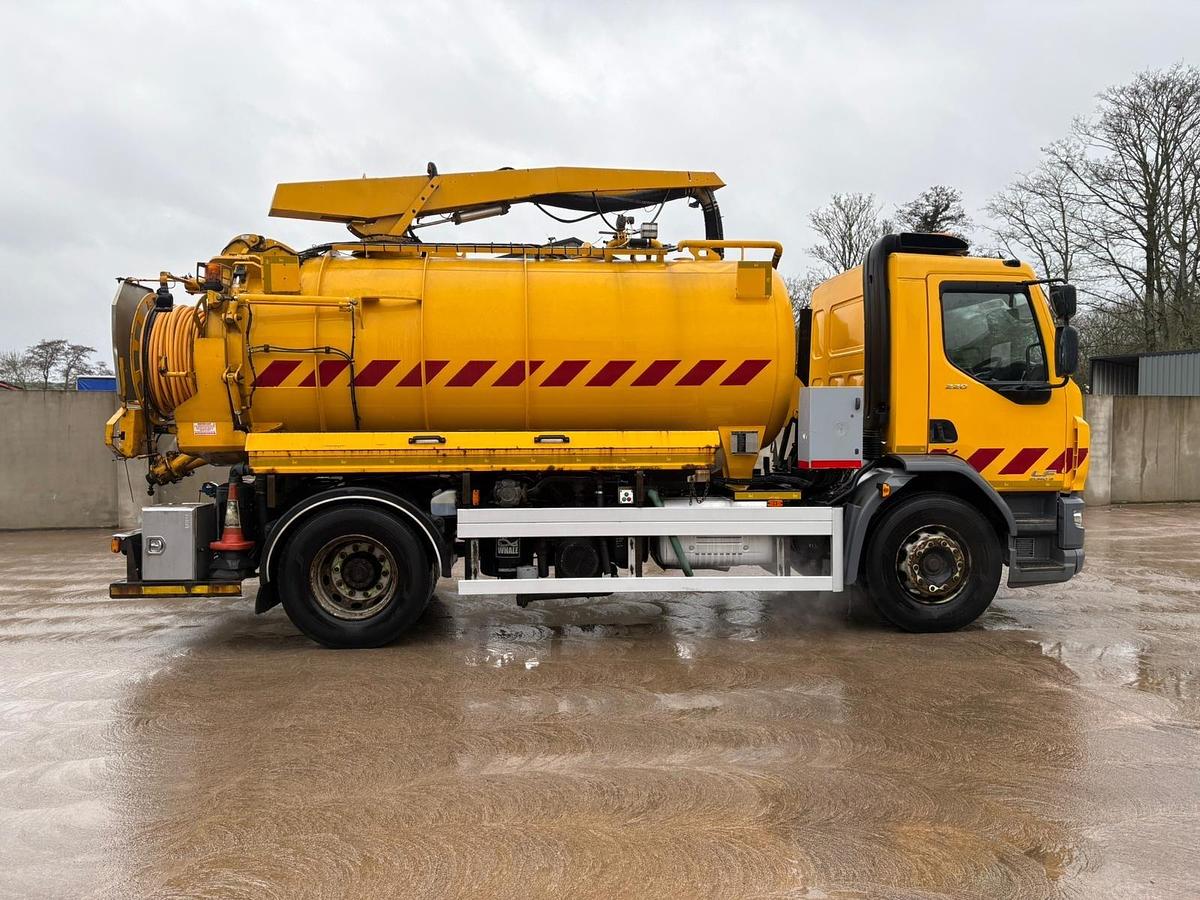 Used 2015 DAF LF220 4x2 18T Gully Sucker