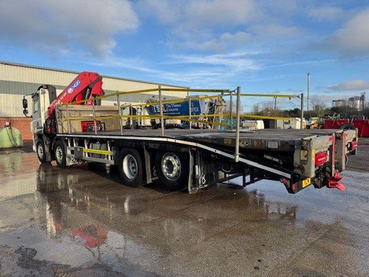 Used 2021 DAF CF450 8x2 Rearlift Beavertail