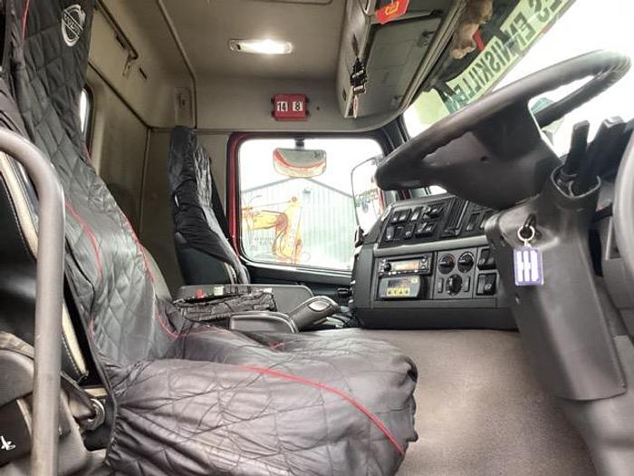 Used 2013 Volvo FM420 8x4 Hookloader FM420