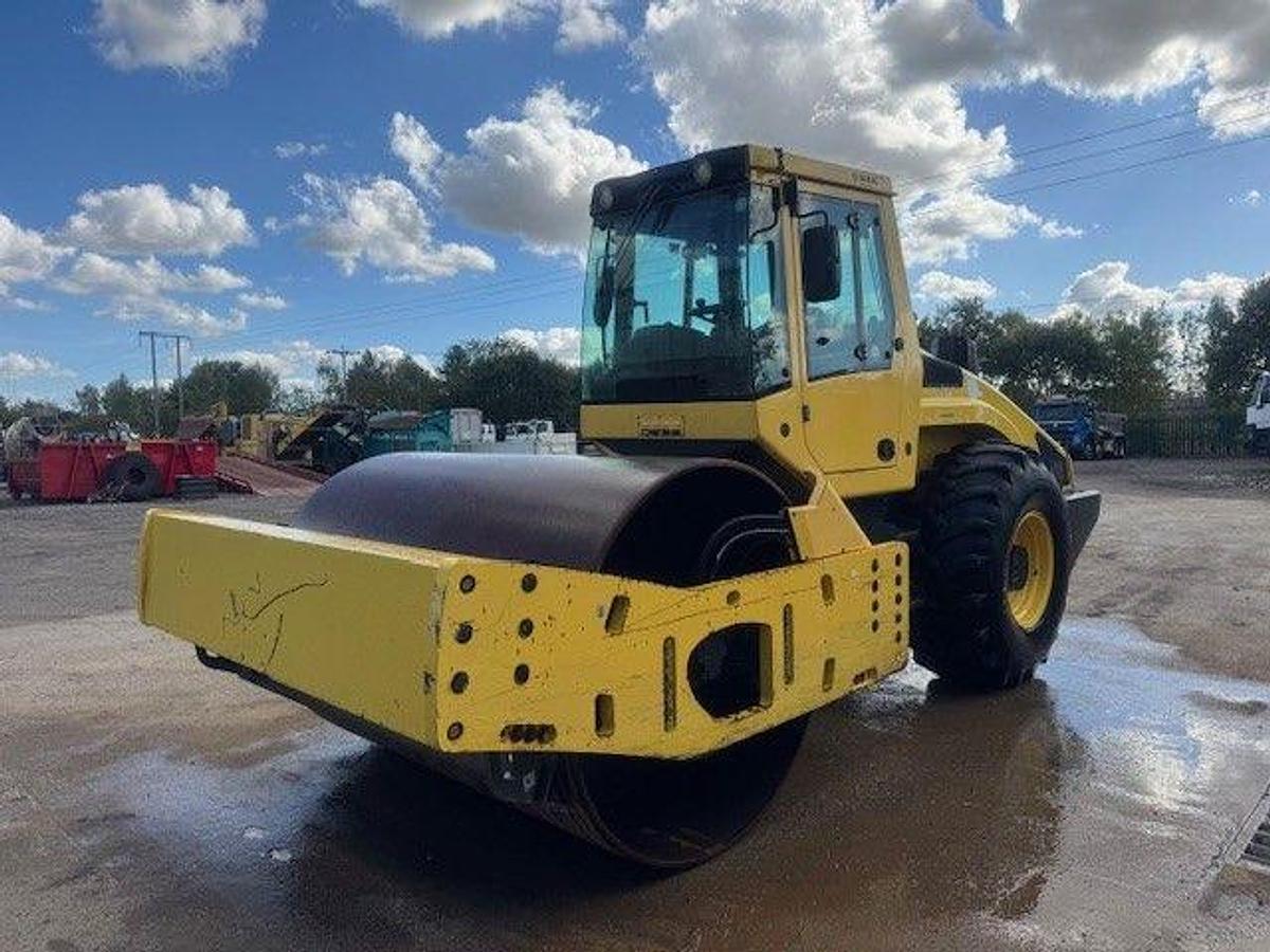 Used 2015 Bomag BW216 DH-4i Single Drum Vibrating Roller