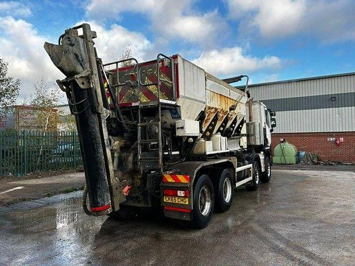 Used 2015 Renault K460 8x4 Volumetric Mixer
