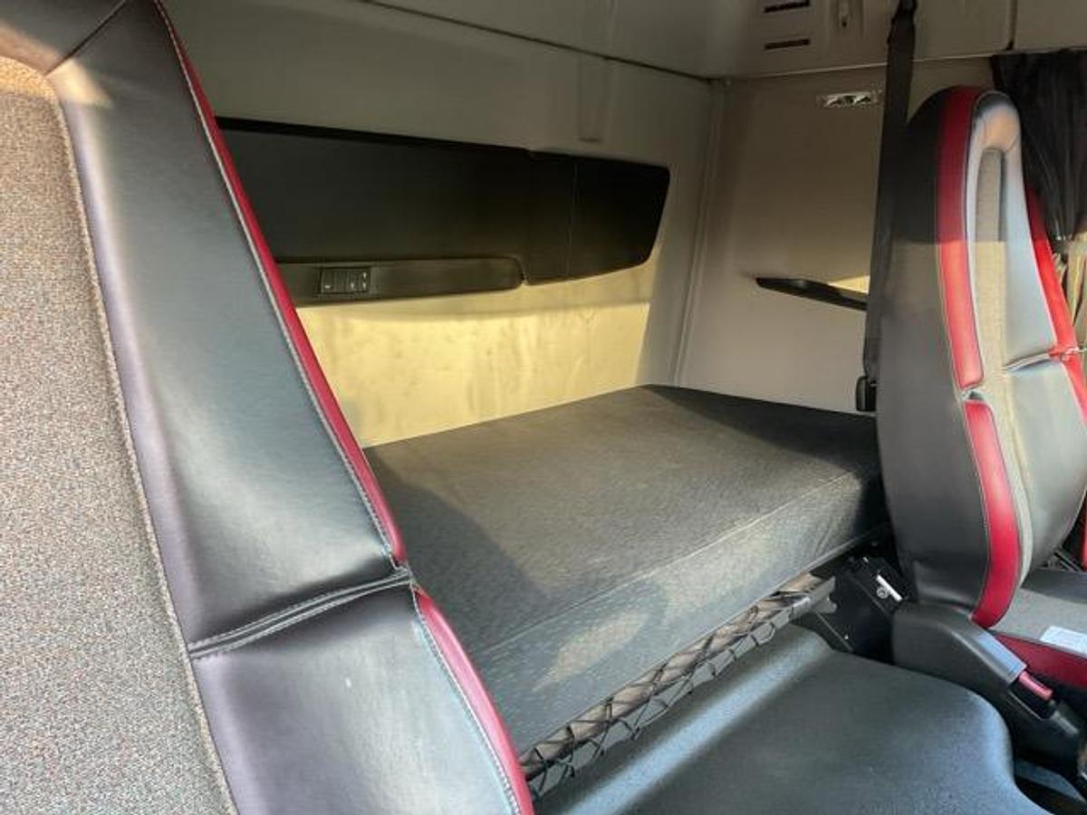 Used 2016 Volvo FM410 8x4 Tridem Mixer