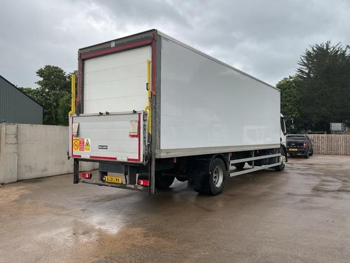 Used 2021 Renault D250 4x2 Boxvan