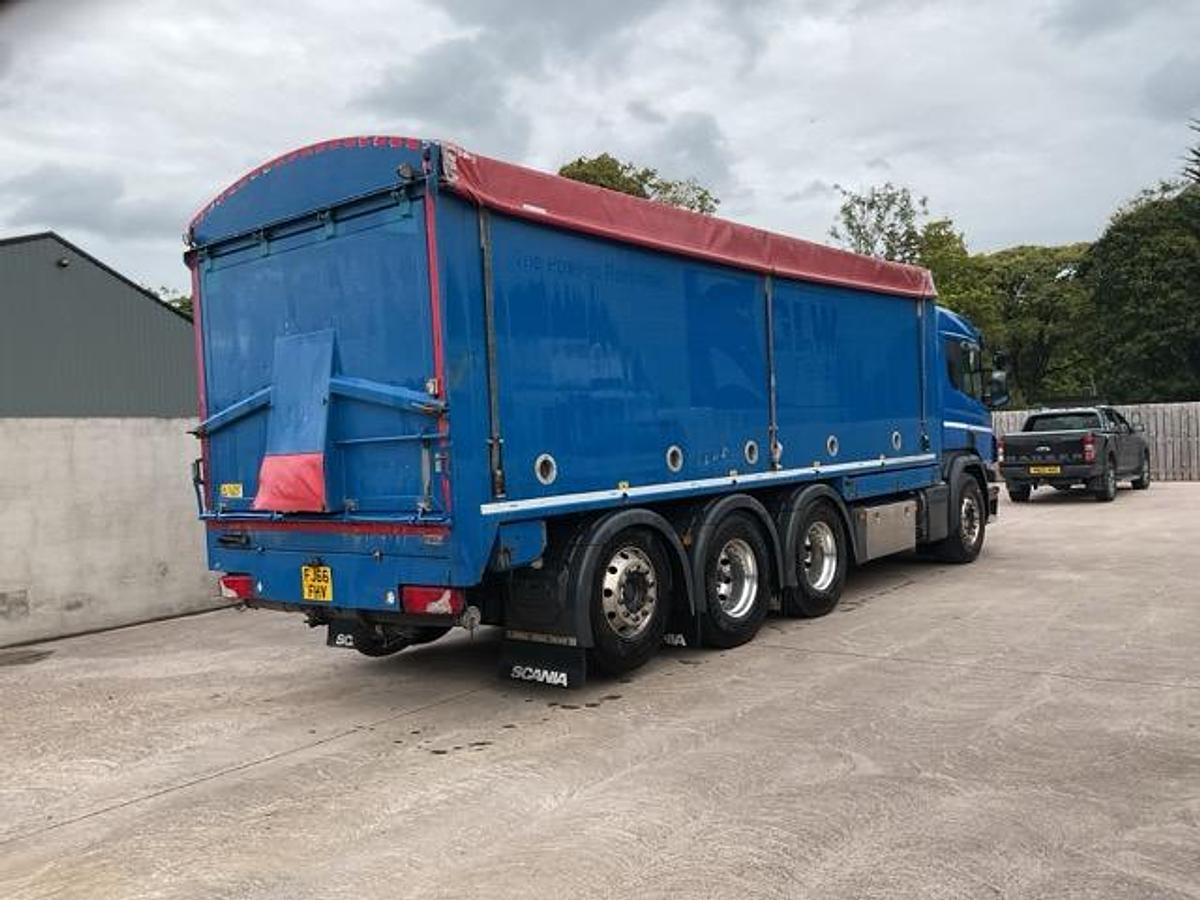 Used 2016 Scania P410 8x4 Tridem Bulk Blower