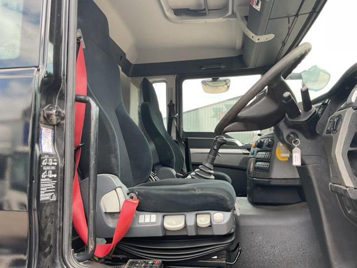 Used 2014 MAN TGS26.360 6x2 Block Loader