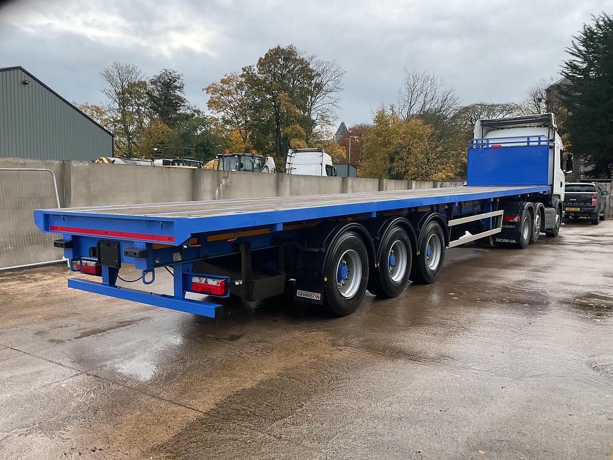 Used 2018 Dennison Tri axle Flat Trailer
