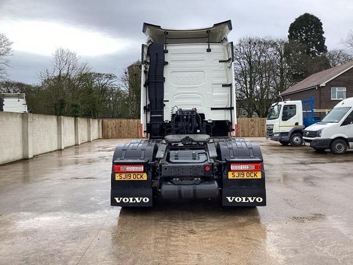 Used 2019 Volvo FH500 6x2 Midlift. Choice