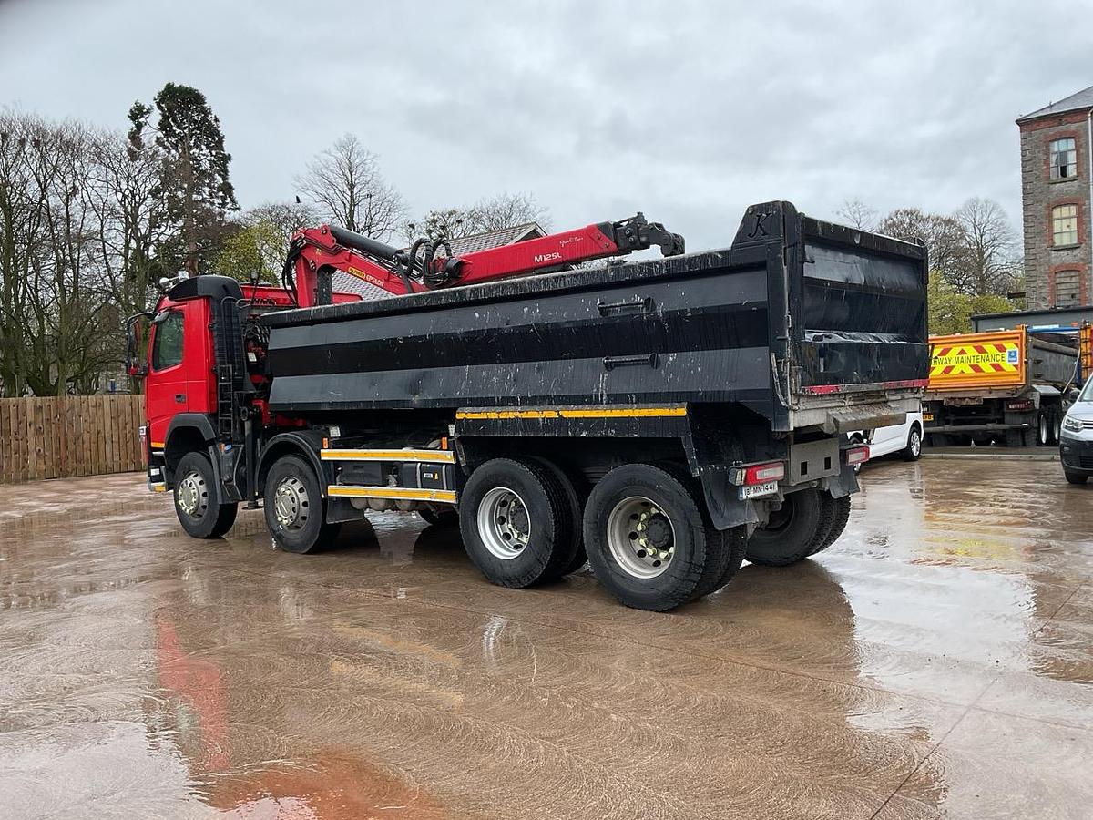 Used 2018 Volvo FM410 8X4 TIPPER GRAB