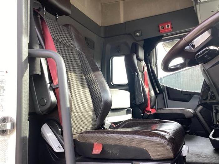 Used 2017 (17) Renault T460 4x2 Unit