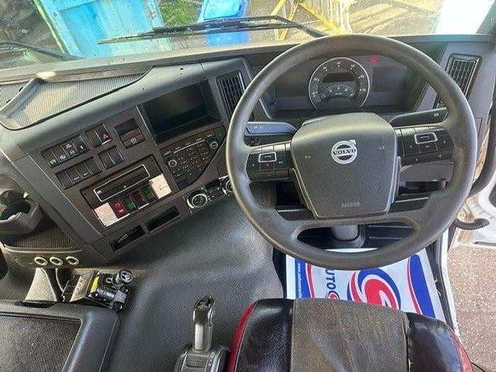 Used 2016 (16) Volvo FMX420 8x4 Steel Tipper