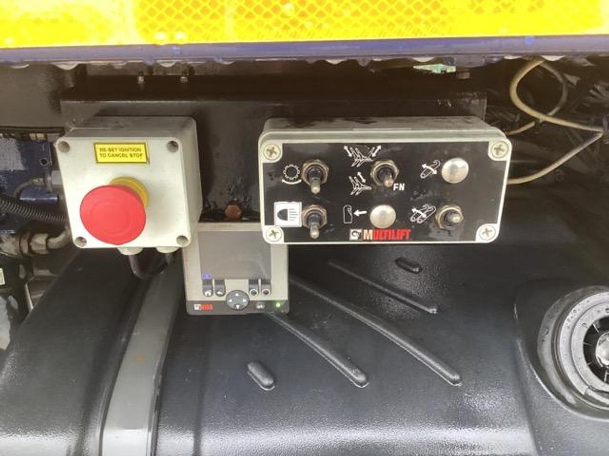 Used 2018 (68) Volvo FL280 4x2 18T Skiploader