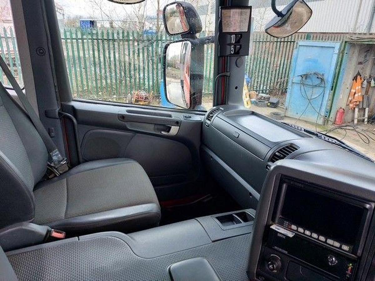 Used 2018 (18) Scania P410 8x4 Steel Tipper