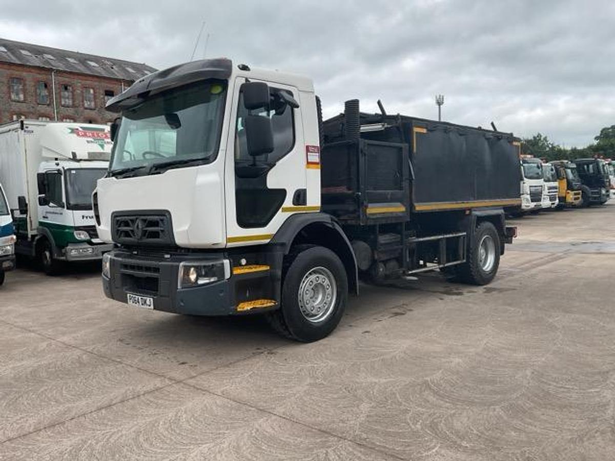 Used 2014 Renault C250 4x2 Marvtech Hotbox Asphalt Distributor Truck