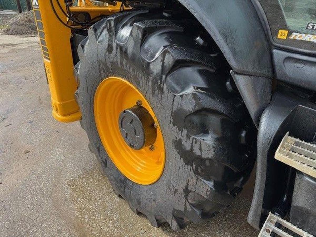 Used 2024 JCB 3CX Sitemaster Backhoe Loader