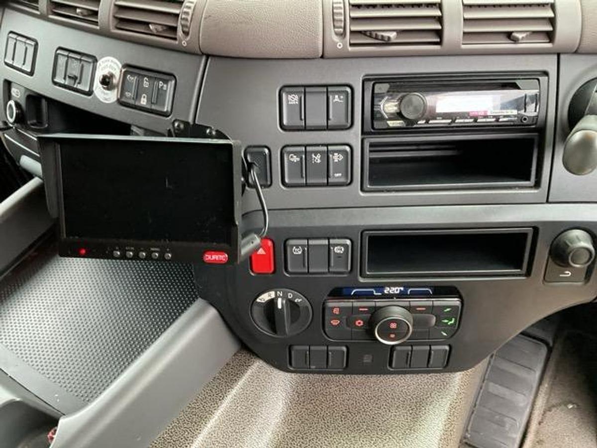 Used 2021 DAF CF260 4x2 Boxvan