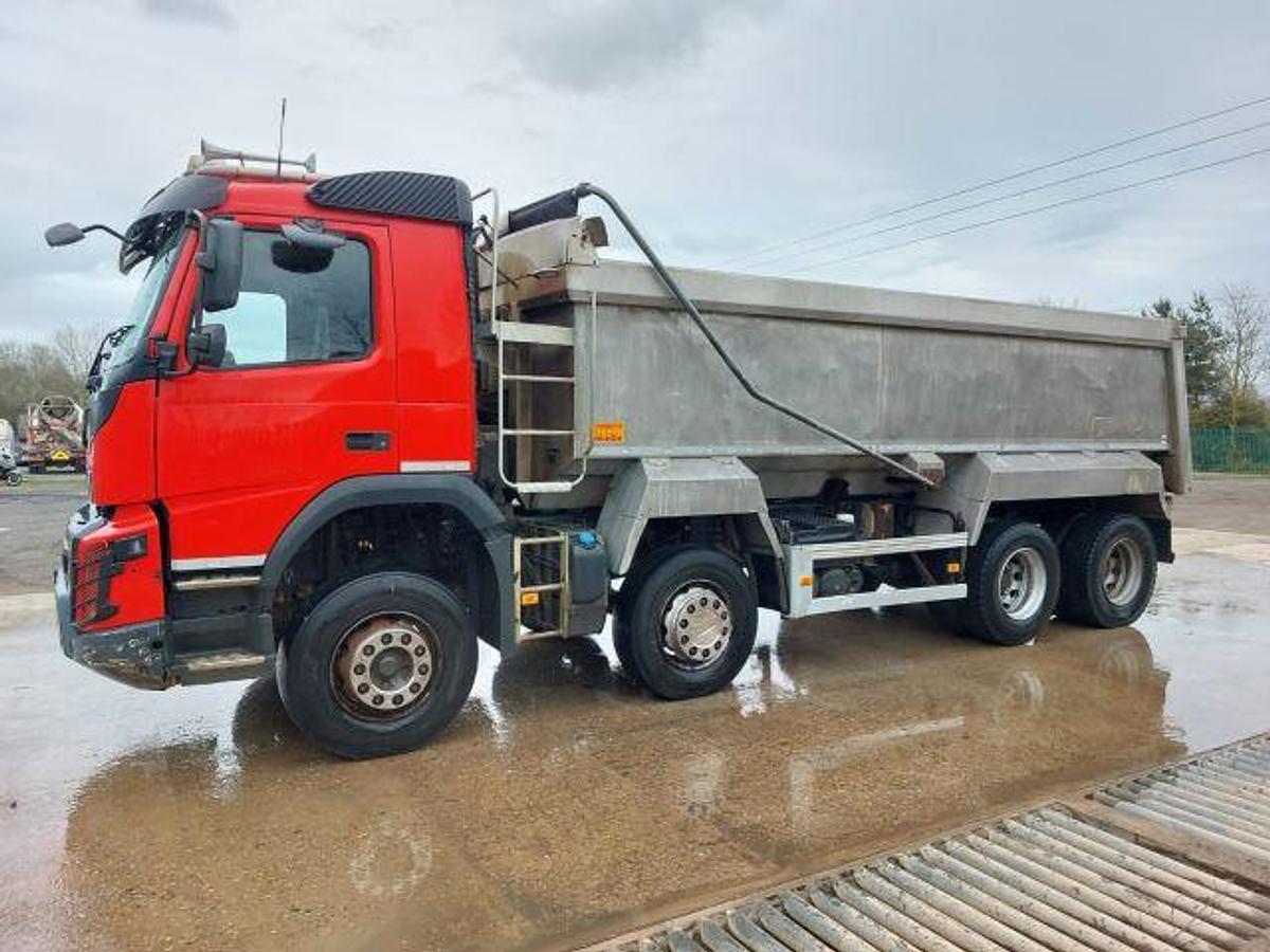 Used 2017 (17) Volvo FMX420 8x4 Alloy Tipper