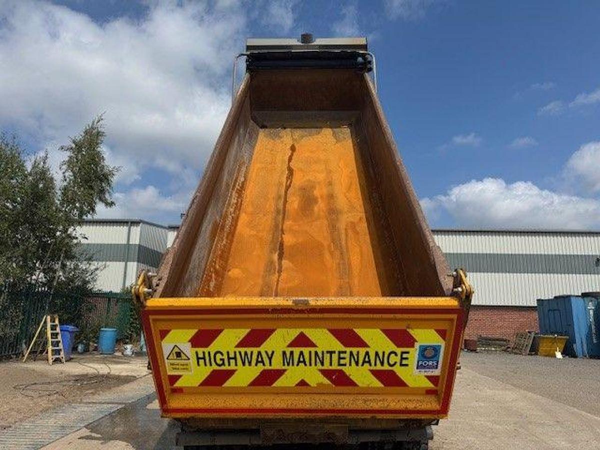 Used 2020 (20) Volvo FMX420 8x4 Steel Tipper