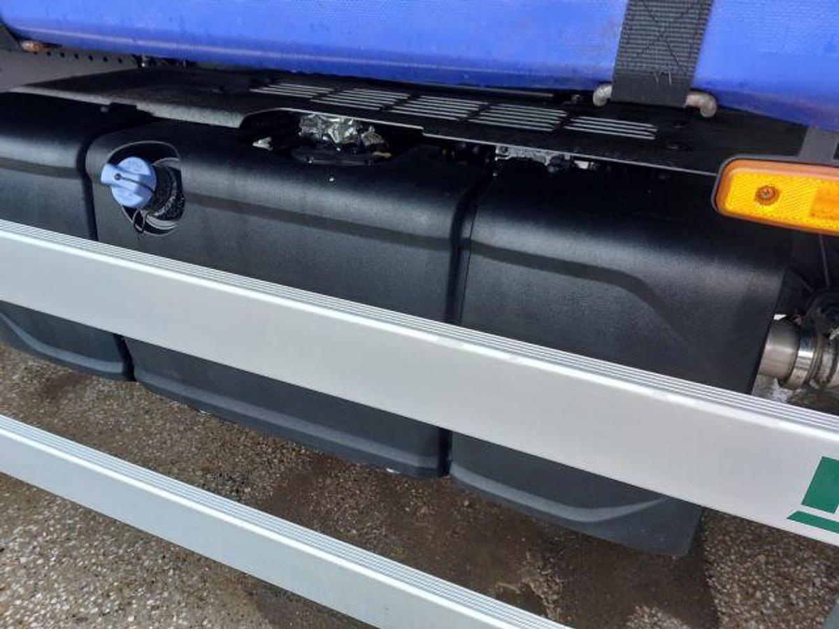 Used 2024 (74) DAF LF260 4x2 18T Curtainsider