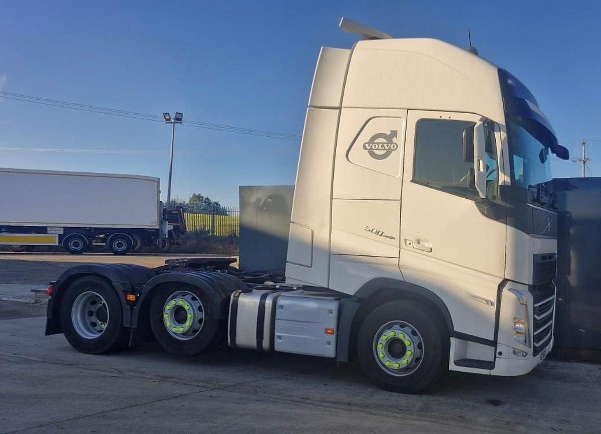 Used 2022 Volvo FH500 6x2 Unit