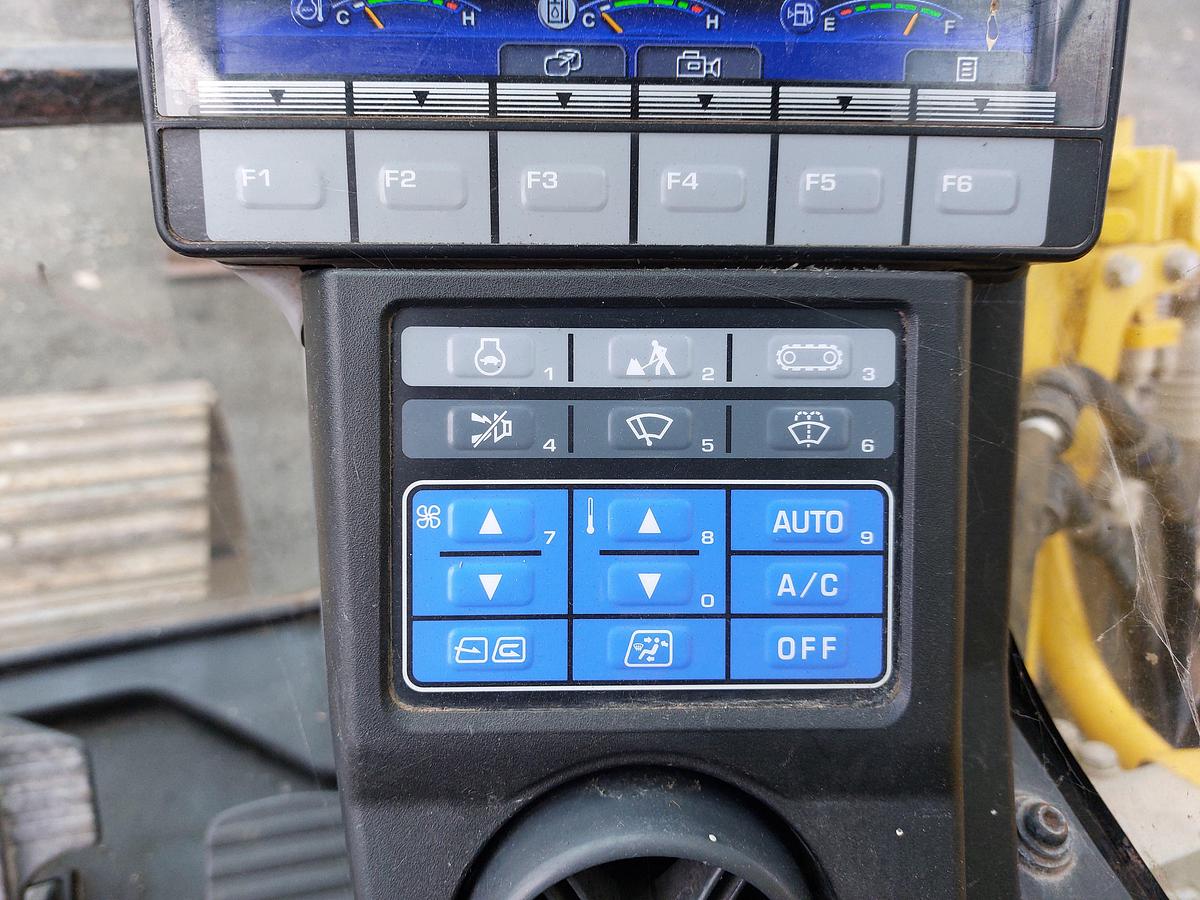 Used 2018 Komatsu PC360LC-11 Tracked Excavator