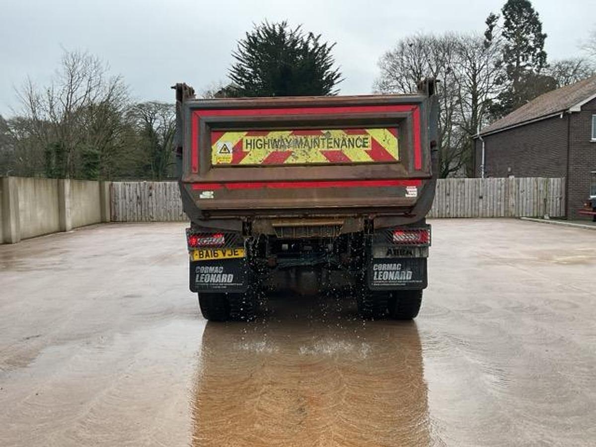 Used 2016 (16) Volvo FMX420 8x4 Steel Tipper