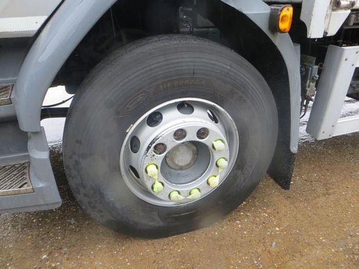 Used 2017 DAF LF220 4x2 18T Dropside Flatbed