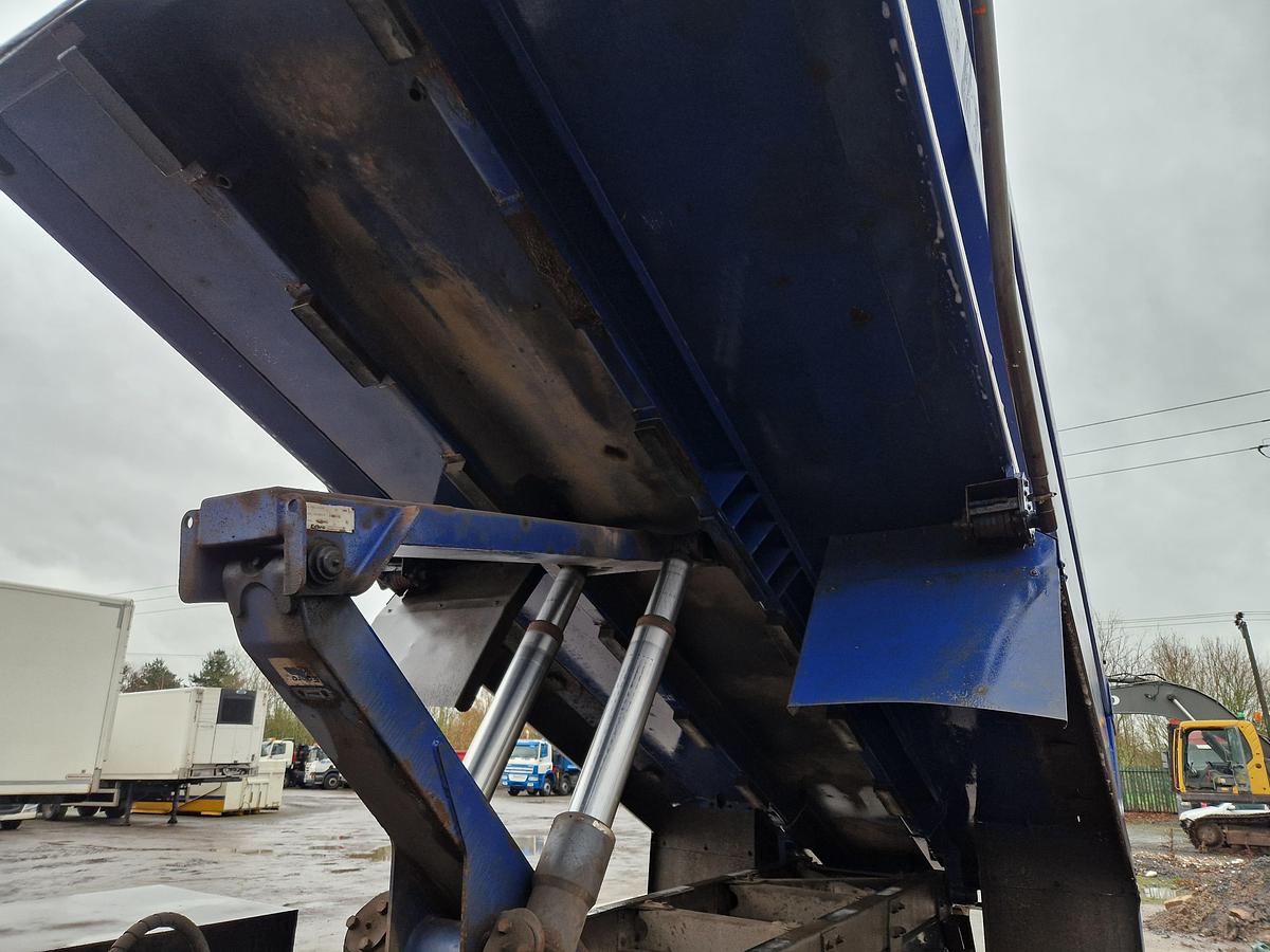 Used 2021 DAF CF370 6x4 Tipper Grab