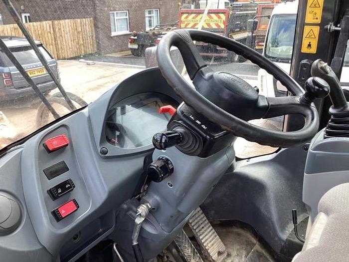 Used 2020 Hitachi ZW220-6 Loading Shovel