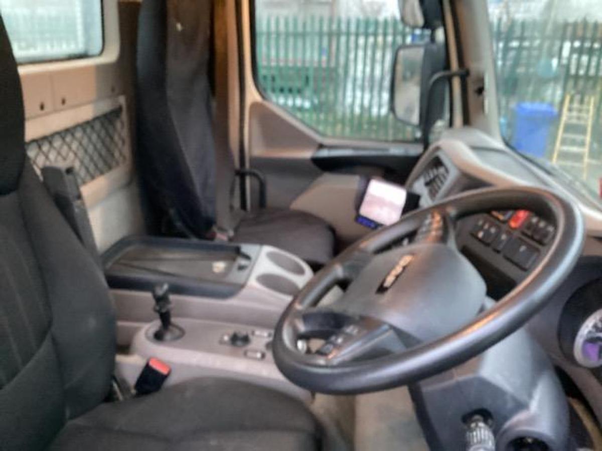 Used 2023 (73) DAF LF230 4x2 18T Dropside Flatbed