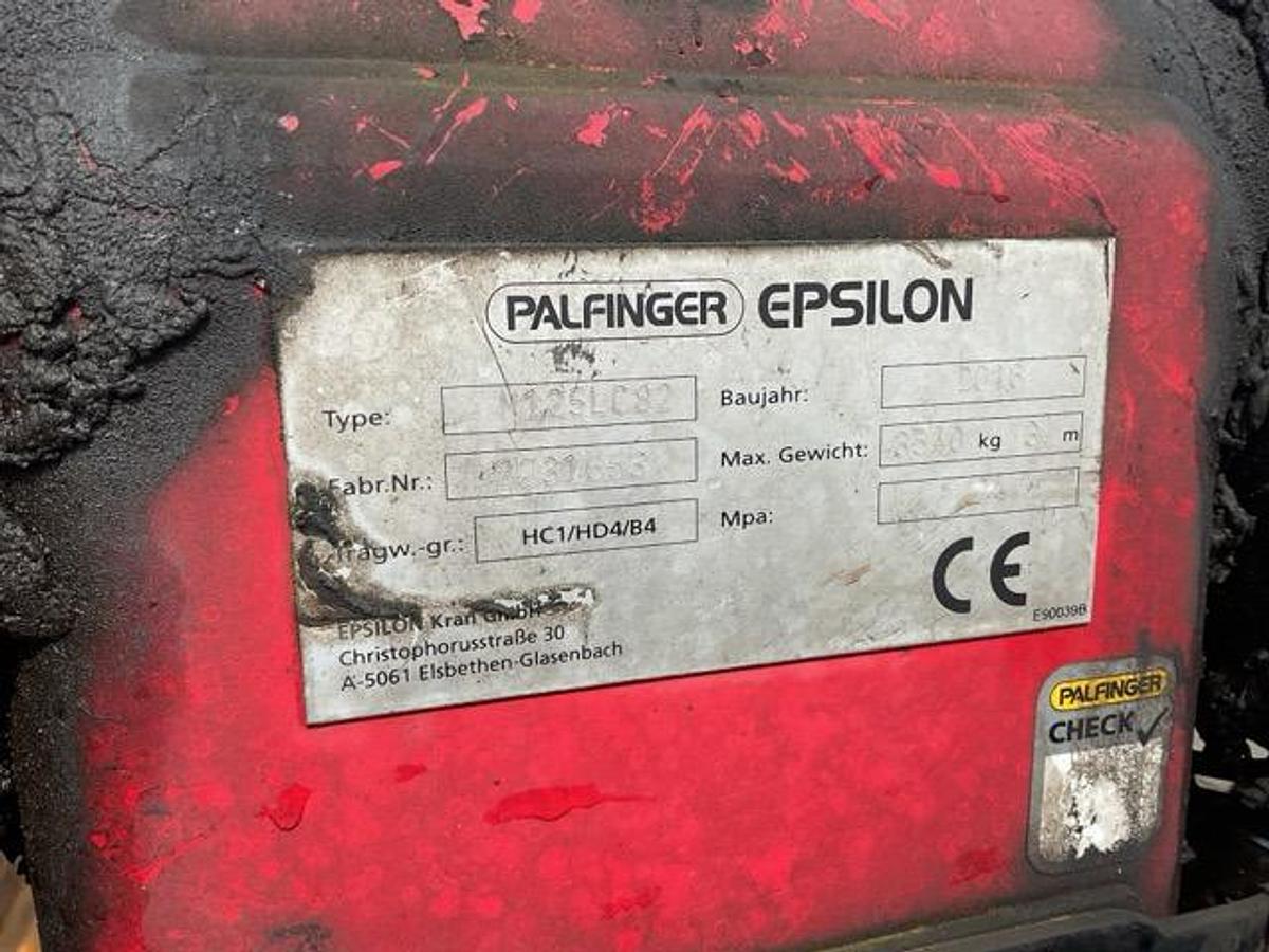 Used 2017 (17) DAF CF440 8x4 Steel Tipper Grab