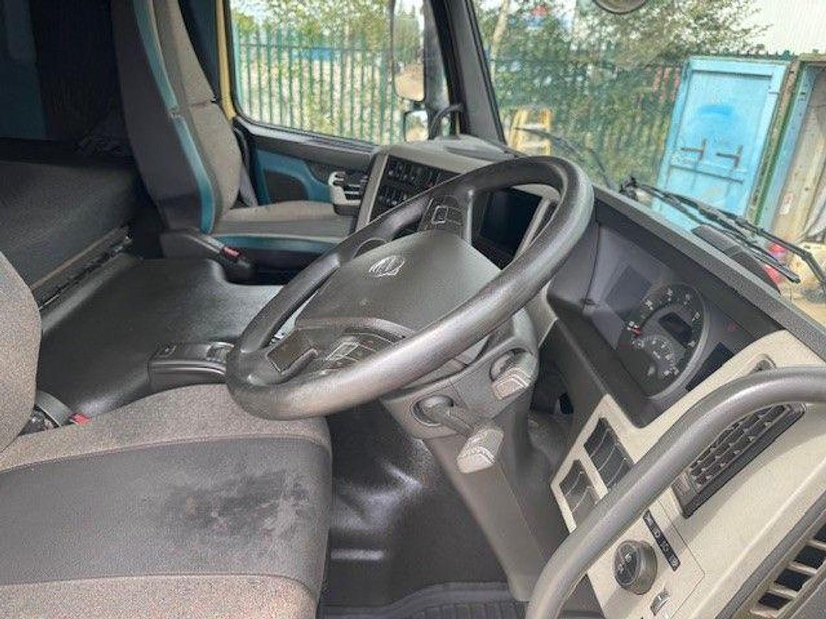 Used 2020 (20) Volvo FM460 G/T 6x2 Midlift