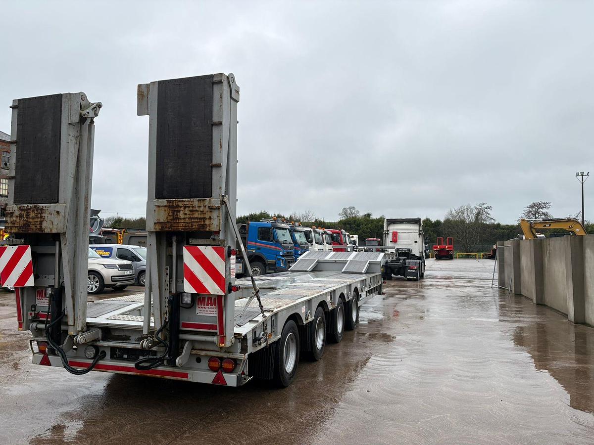 Used 2023 MAC 4 Axle Stepframe Low Loader
