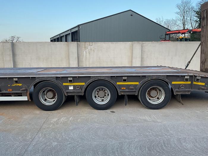 Used 2019 King  Tri Axle Low Loader