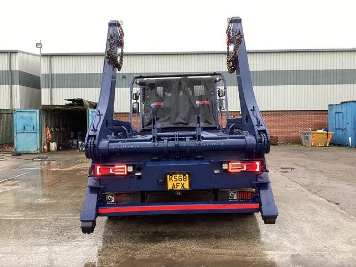 Used 2018 (68) Volvo FL280 4x2 18T Skiploader