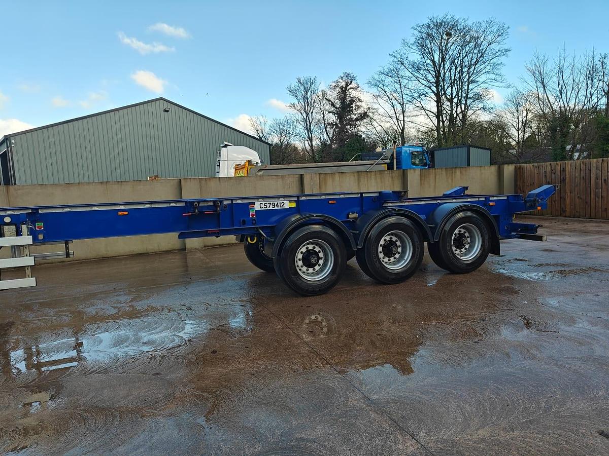 Used 2023 SDC 45ft Sliding Skeletal Trailer