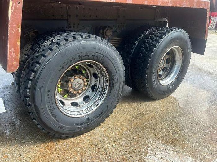 Used 2015 DAF CF400 8x4 Steel Tipper Grab