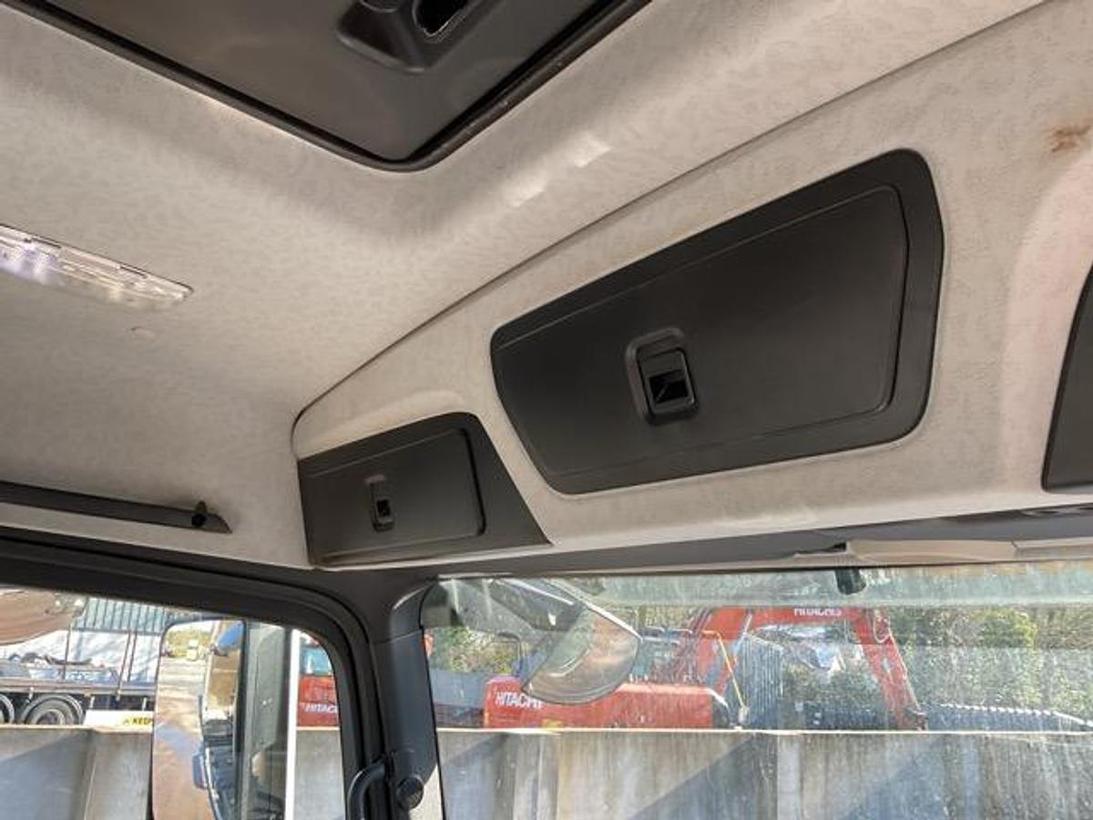 Used 2016 Mercedes Arocs 1827 4x2 18T Tipper