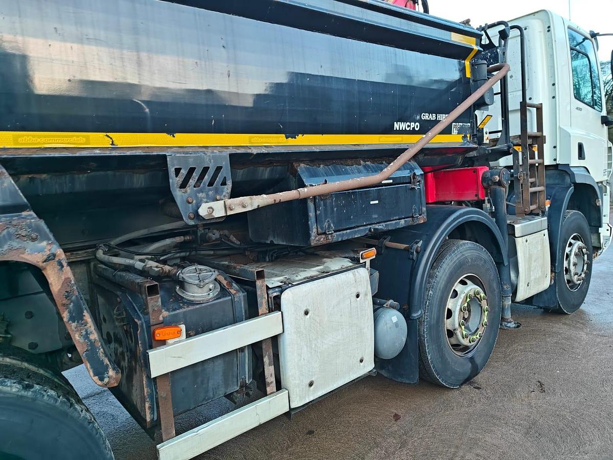 Used 2017 DAF CF400 8x4 Steel Tipper Grab
