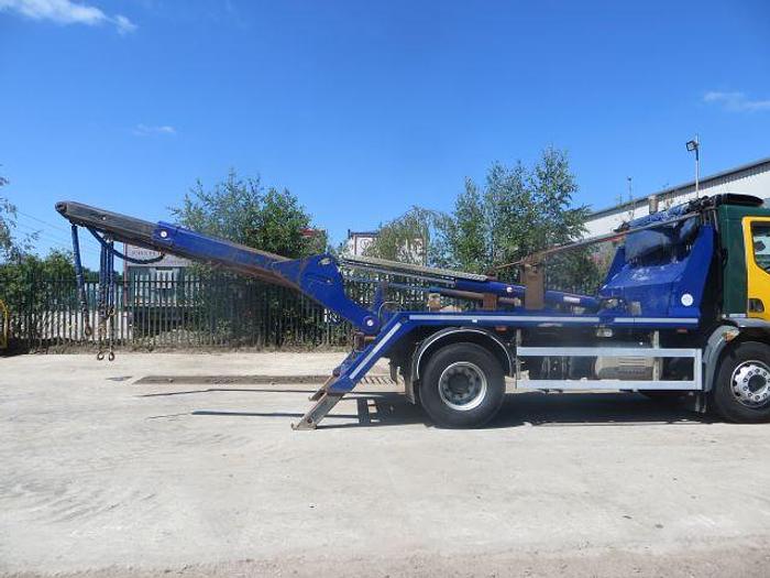 Used 2017 (17) DAF LF230 4x2 18T Skip Loader