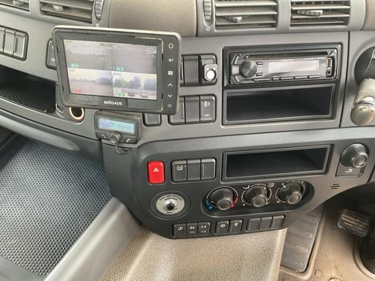 Used 2016 DAF CF400 8x4 Hookloader