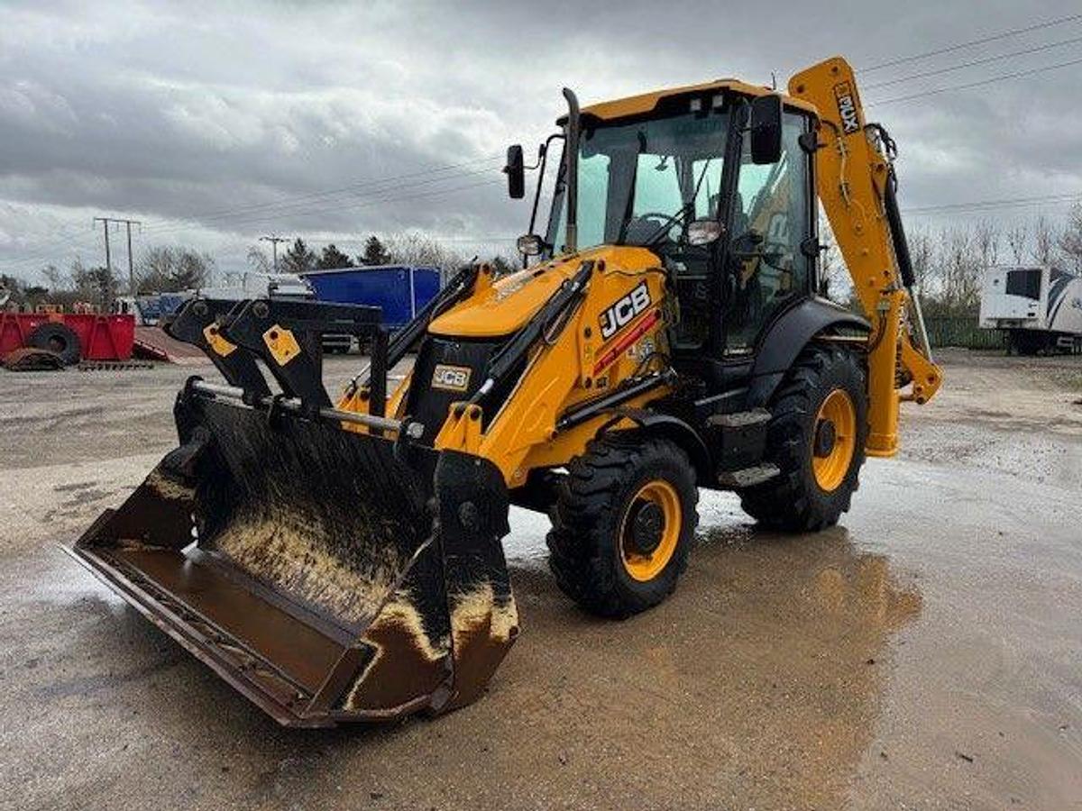Used 2024 JCB 3CX Sitemaster Backhoe Loader