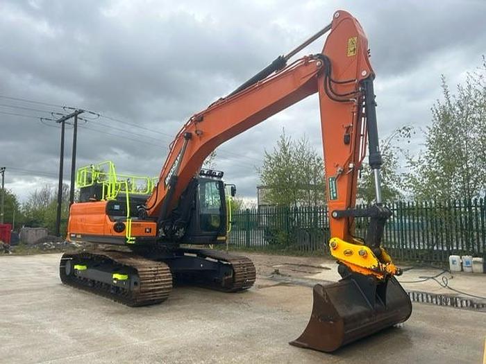 Used 2022 Doosan  DX225LC-7 Tracked Excavator