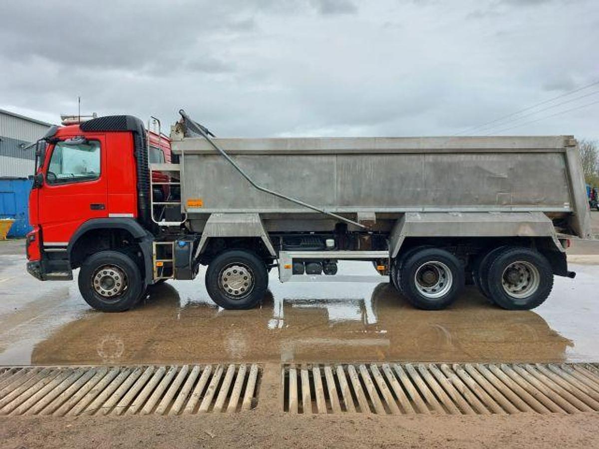 Used 2017 (17) Volvo FMX420 8x4 Alloy Tipper