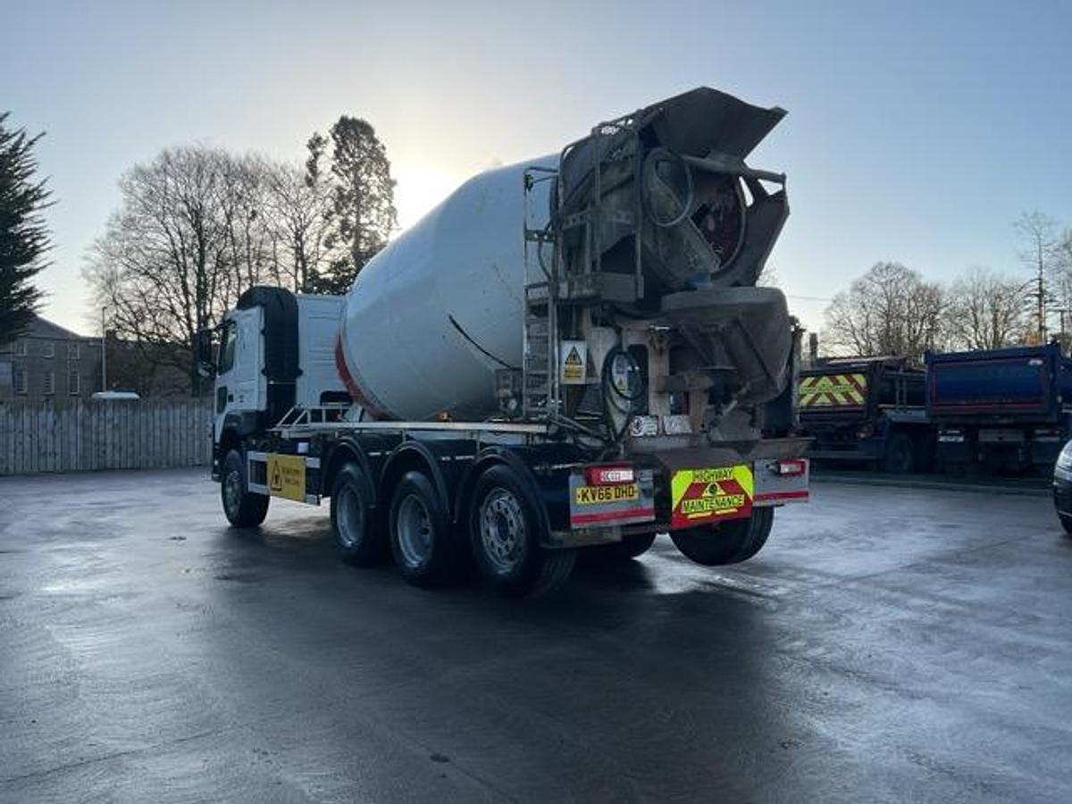 Used 2016 Volvo FM410 8x4 Tridem Mixer