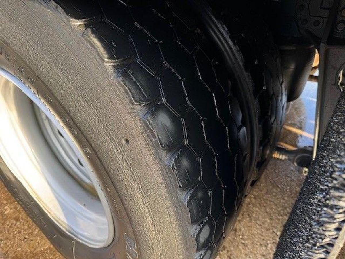 Used 2021 DAF CF450 8x2 Rearlift Beavertail