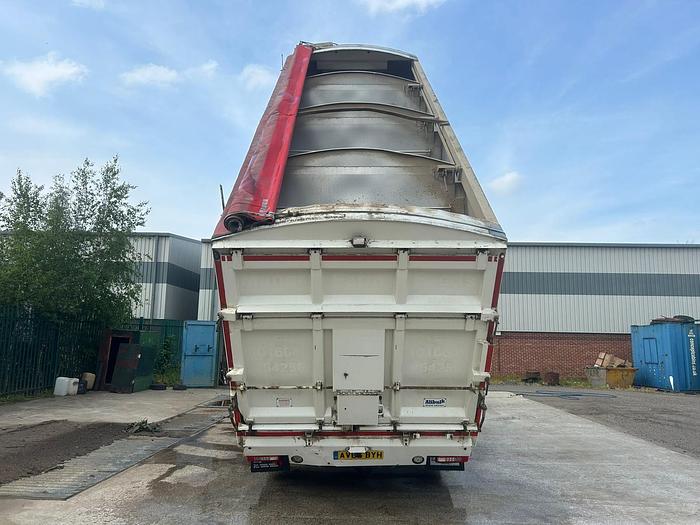 Used 2015 Volvo FM410 8x4 Tridem Alloy Bulk Blower